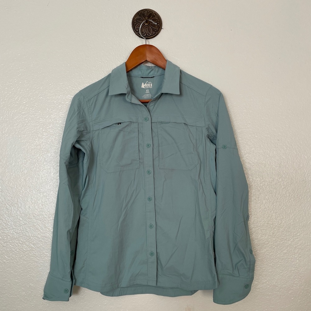 REI Co-op Sahara Womens XS Long Sleeve Hiking Shirt Green Ventilated Pockets